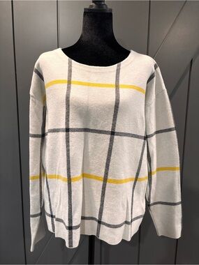 Tahari White Windowpane Sweater with Yellow and Gray Stripes